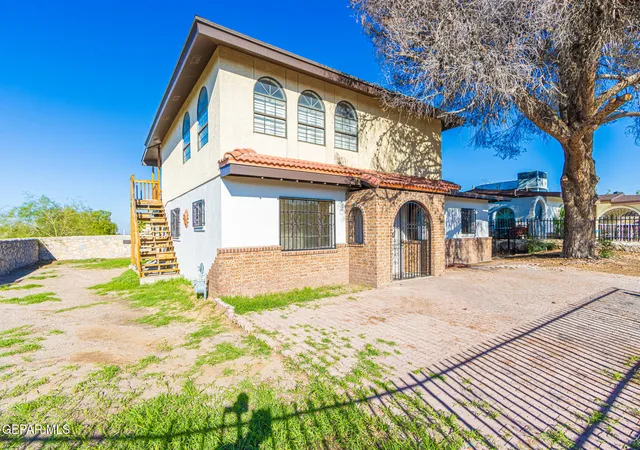 Photo 2 of Single family home for sale at 1017 Lariat St, El Paso, TX 79915 | MLS# 951847 | Listing updated on 2026-10-28