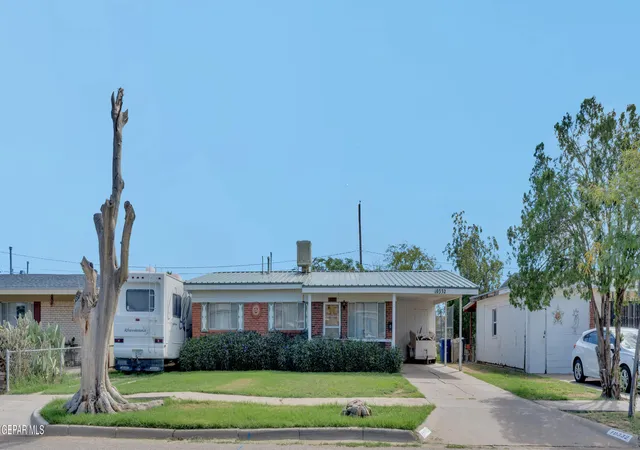 Photo 3 of Single family home for sale at 10332 Shoshone St, El Paso, TX 79924 | MLS# 952584 | Listing updated on 2026-10-27