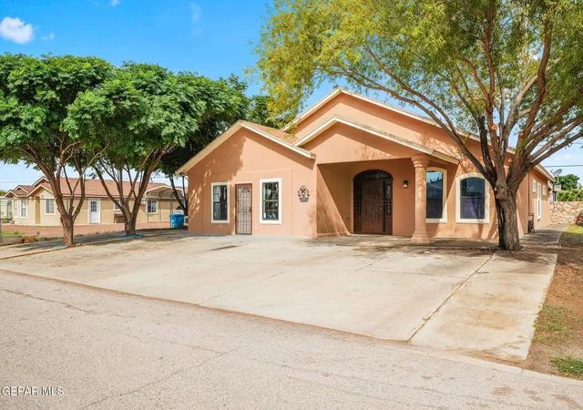 Photo 2 of Single family home for sale at 421 Mahan Dr, Clint, TX 79836 | MLS# 952058 | Listing updated on 2026-10-28