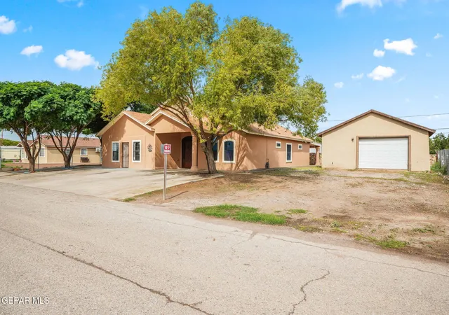 Photo 3 of Single family home for sale at 421 Mahan Dr, Clint, TX 79836 | MLS# 952058 | Listing updated on 2026-10-28