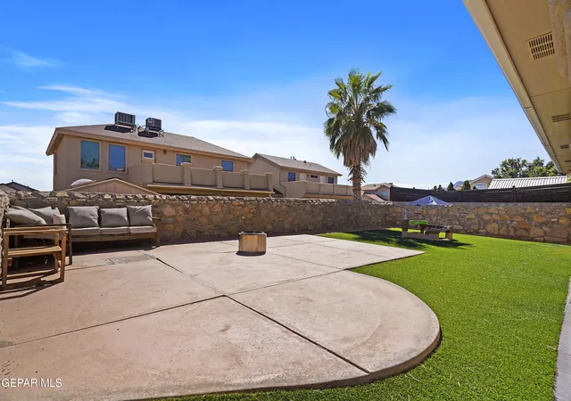Photo 2 of Single family home for sale at 5424 Francisco Roque Dr, El Paso, TX 79934 | MLS# 953051 | Listing updated on 2026-10-28