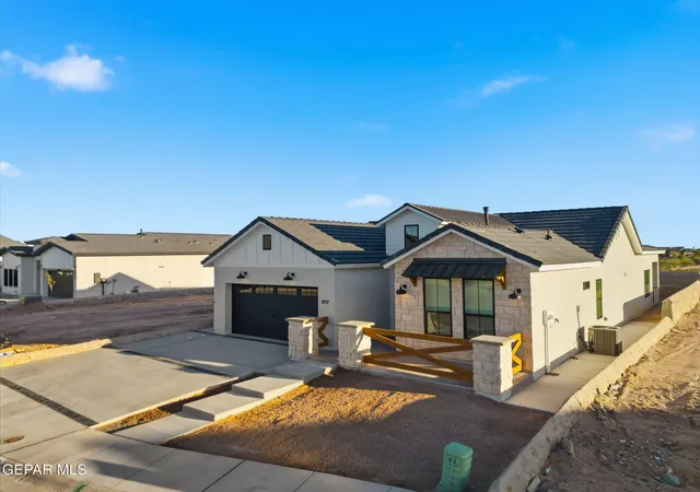 Photo 2 of Single family home for sale at 13312 Emerald Fire Ct, Horizon City, TX 79928 | MLS# 952826 | Listing updated on 2026-10-14