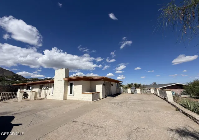 Photo 1 of Single family home for sale at 3115 Titanic Ave, El Paso, TX 79904 | MLS# 952790 | Listing updated on 2026-10-26