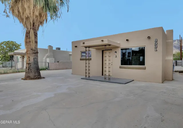 Listing Photo 5 - Condo for sale in building located at 8931 Robert Dr, El Paso, TX 79904 - Unit #A & B
