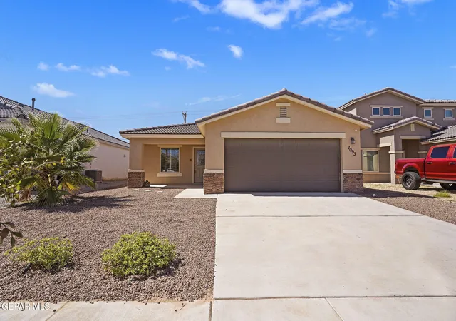 Photo 2 of Sale Pending at 1093 Shields St, Horizon City, TX 79928 | MLS# 952889 | Listing updated on 2026-10-28