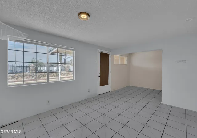 Photo 3 of Single family home for sale at 628 N Clark Dr, El Paso, TX 79905 | MLS# 953356 | Listing updated on 2026-10-26