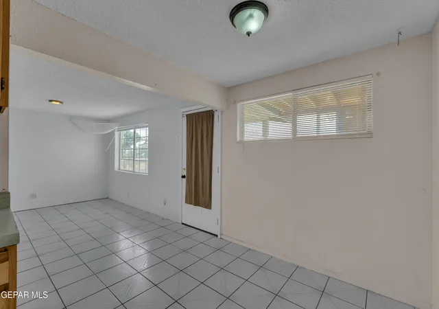 Photo 3 of Single family home for sale at 628 N Clark Dr, El Paso, TX 79905 | MLS# 953356 | Listing updated on 2026-10-26