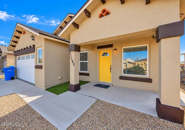 Photo 3 of Single family home for sale at 11193 Cielo Mar Dr, El Paso, TX 79927 | MLS# 953296 | Listing updated on 2026-10-27