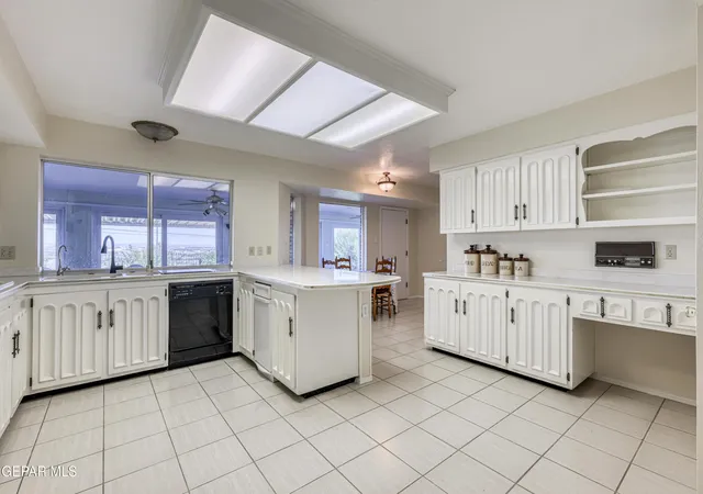 Photo 4 of Single family home for sale at 6204 Llano Way, El Paso, TX 79904 | MLS# 953263 | Listing updated on 2026-10-23