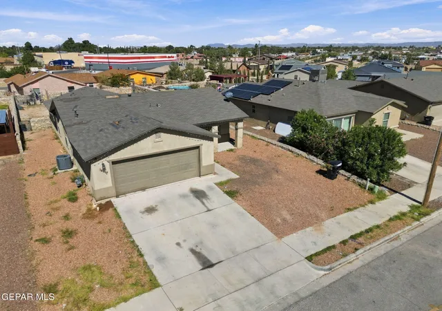 Photo 2 of Single family home for sale at 14617 Escalera Dr, El Paso, TX 79928 | MLS# 952911 | Listing updated on 2026-10-18