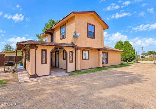 Photo 2 of Single family home for sale at 230 NW H Ave, Fabens, TX 79838 | MLS# 952959 | Listing updated on 2026-10-16