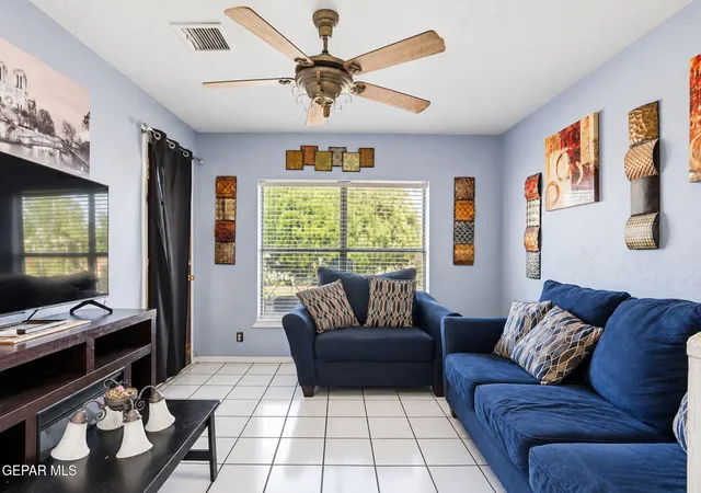 Photo 3 of Single family home for sale at 230 NW H Ave, Fabens, TX 79838 | MLS# 952959 | Listing updated on 2026-10-16