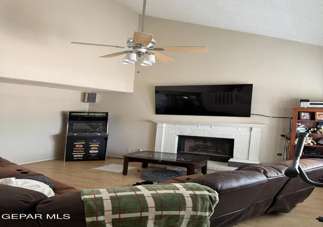 Photo 3 of Sale Pending at 469 Mystic Desert Dr, Horizon City, TX 79928 | MLS# 952964 | Listing updated on 2026-10-16