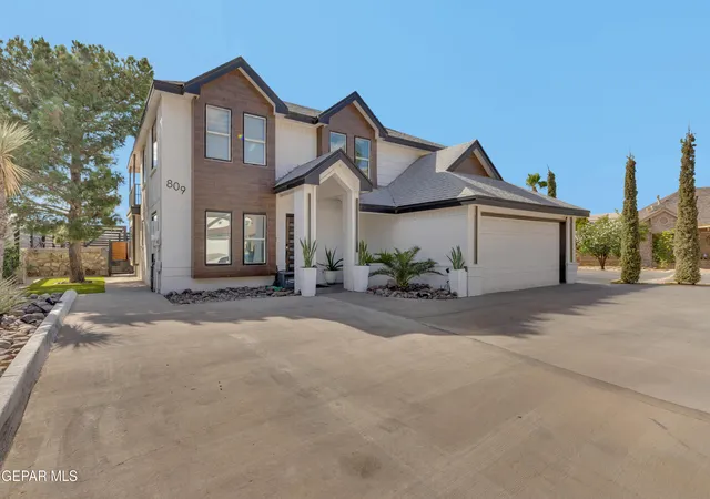 Photo 2 of Single family home for sale at 809 Rotterdam Way, El Paso, TX 79912 | MLS# 953004 | Listing updated on 2026-10-28