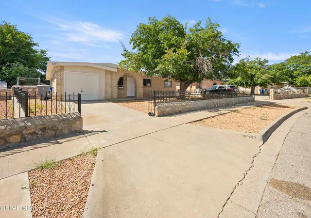 Photo 2 of Sale Pending at 10407 Hermes Dr, El Paso, TX 79924 | MLS# 953025 | Listing updated on 2026-10-27