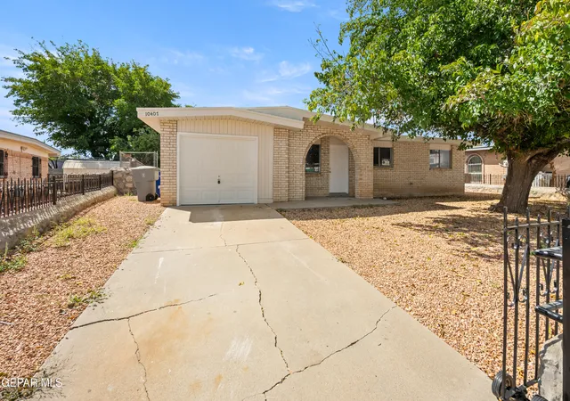 Photo 3 of Sale Pending at 10407 Hermes Dr, El Paso, TX 79924 | MLS# 953025 | Listing updated on 2026-10-27