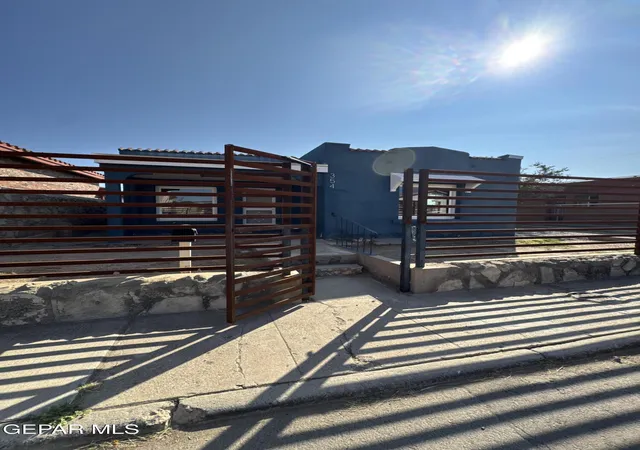 Photo 1 of Single family home for sale at 354 Dolan St, El Paso, TX 79905 | MLS# 953237 | Listing updated on 2026-10-22