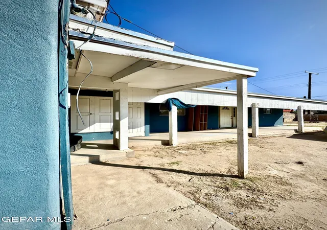 Photo 4 of Single family home for sale at 354 Dolan St, El Paso, TX 79905 | MLS# 953237 | Listing updated on 2026-10-22