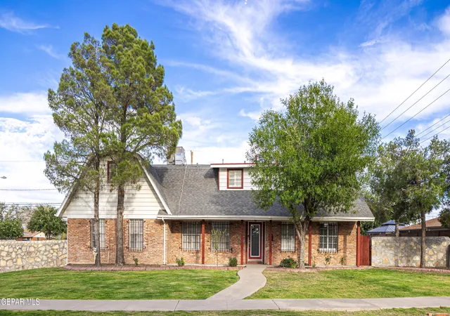Photo 1 of Single family home for sale at 9941 Debbie Dr, El Paso, TX 79925 | MLS# 953330 | Listing updated on 2026-10-25