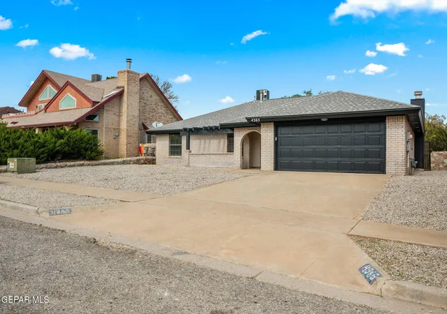 Photo 3 of Single family home for sale at 4365 Loma De Brisas Dr, El Paso, TX 79934 | MLS# 953321 | Listing updated on 2026-10-27