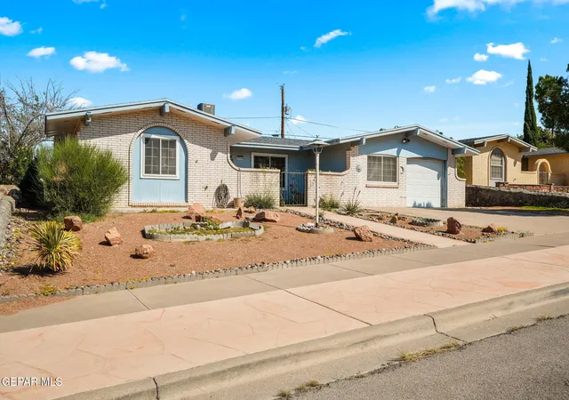 Photo 3 of Sale Pending at 213 Rio Tinto Dr, El Paso, TX 79912 | MLS# 953198 | Listing updated on 2026-10-27