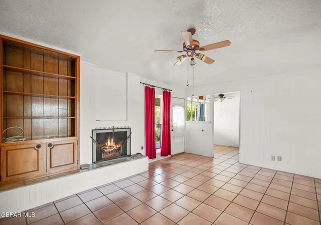 Photo 4 of Sale Pending at 213 Rio Tinto Dr, El Paso, TX 79912 | MLS# 953198 | Listing updated on 2026-10-27