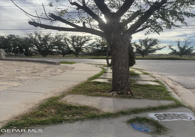 Photo 3 of Single family home for sale at 8585 Mackenzie, El Paso, TX 79907 | MLS# 953186 | Listing updated on 2026-10-27