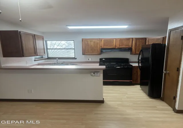 Photo 4 of Single family home for sale at 8585 Mackenzie, El Paso, TX 79907 | MLS# 953186 | Listing updated on 2026-10-27