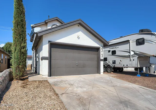 Photo 1 of Single family home for sale at 3313 Scarlet Point Dr, El Paso, TX 79938 | MLS# 953217 | Listing updated on 2026-10-28