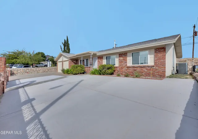 Photo 4 of Single family home for sale at 228 Belvidere St, El Paso, TX 79912 | MLS# 953473 | Listing updated on 2026-10-27