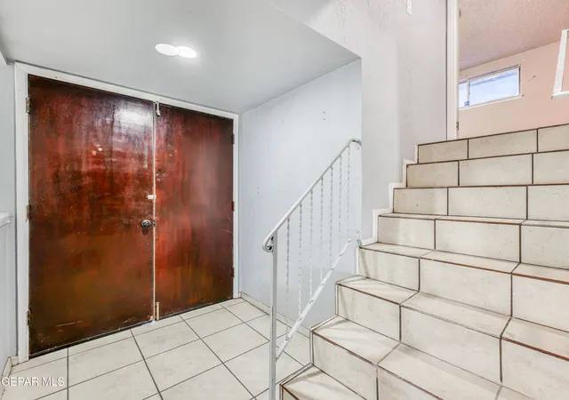 Photo 4 of Single family home for sale at 10216 Maxwood Dr, El Paso, TX 79925 | MLS# 953299 | Listing updated on 2026-10-24