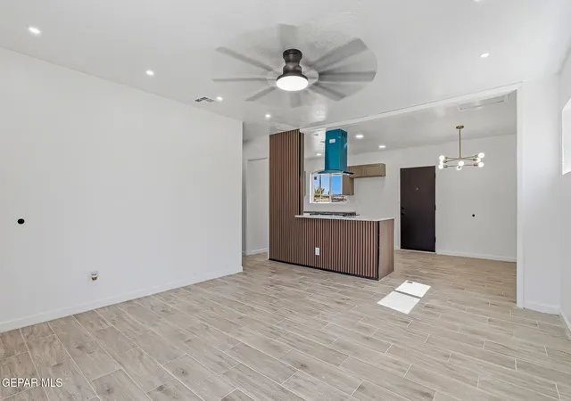 Photo 3 of Single family home for sale at 8826 Mount Capote Dr, El Paso, TX 79904 | MLS# 953418 | Listing updated on 2026-10-26