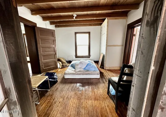 Photo 4 of Single family home for sale at 304 E Desert St, Van Horn, TX 79855 | MLS# 953410 | Listing updated on 2026-10-29