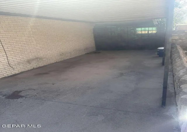Photo 2 of Single family home for sale at 10024 Chezelle Dr, El Paso, TX 79925 | MLS# 953426 | Listing updated on 2026-10-26