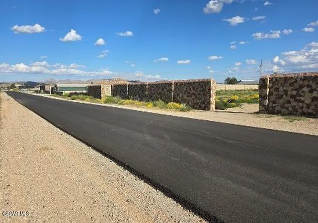 Photo 2 of Land for sale at 15264 Snohomish Loop, El Paso, TX 79938 | MLS# 953444 | Listing updated on 2026-10-26