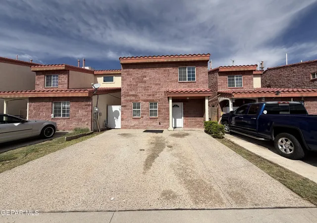 Photo 1 of Single family home for sale at 11027 Oasis Dr, El Paso, TX 79936 | MLS# 953470 | Listing updated on 2026-10-28