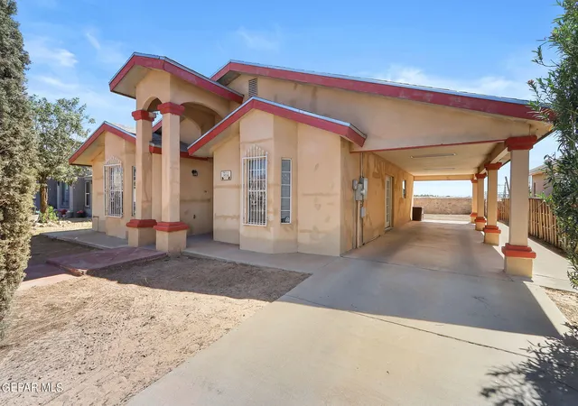 Photo 1 of Single family home for sale at 9732 La Morenita Cir, El Paso, TX 79927 | MLS# 953511 | Listing updated on 2026-10-28
