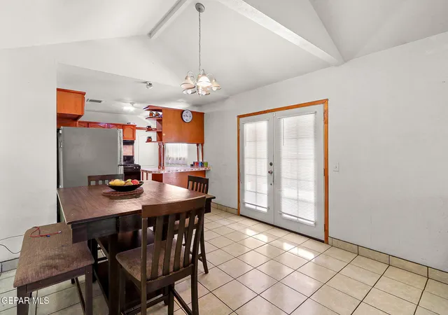 Photo 3 of Single family home for sale at 9732 La Morenita Cir, El Paso, TX 79927 | MLS# 953511 | Listing updated on 2026-10-28