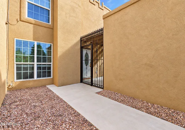 Photo 3 of House for sale at 348 Villa Canto St, El Paso, TX 79912 | MLS# 953552 | Listing updated on 2026-10-28
