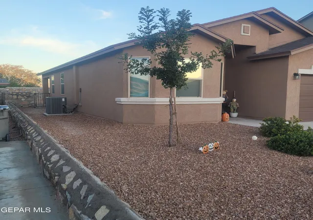 Photo 2 of Single family home for sale at 4844 Marisabel Azcarate St, El Paso, TX 79938 | MLS# 953555 | Listing updated on 2026-10-28