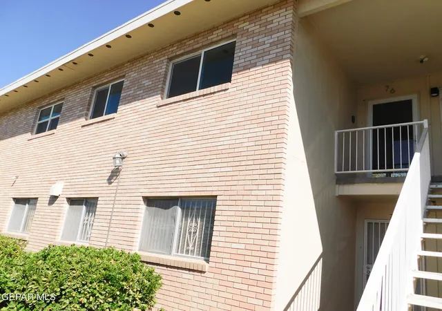 Photo 2 of Townhouse for sale at 4141 Westcity Ct #76, El Paso, TX 79902 | MLS# 953556 | Listing updated on 2026-10-29