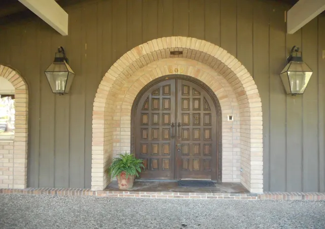 Photo 3 of Single family home for sale at 900 Machen Dr, Springhill, LA 71075 | MLS# 20168516 | Listing updated on 2026-09-10