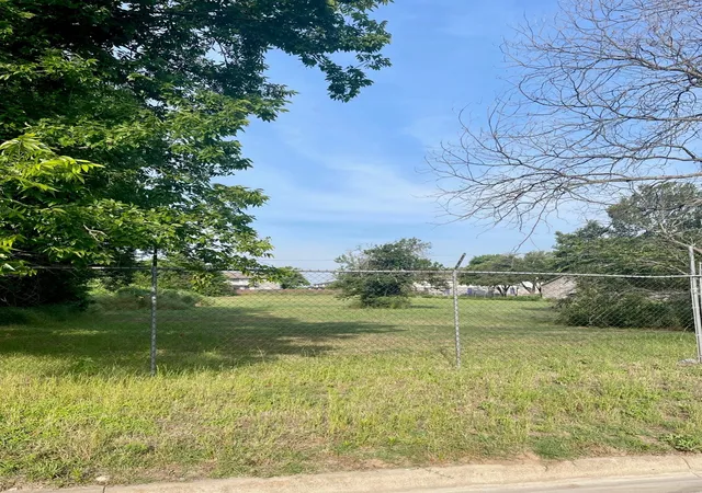 Photo 3 of Land for sale at 900 S Second Ave, Stephenville, TX 76401 | MLS# 20348989 | Listing updated on 2026-09-14