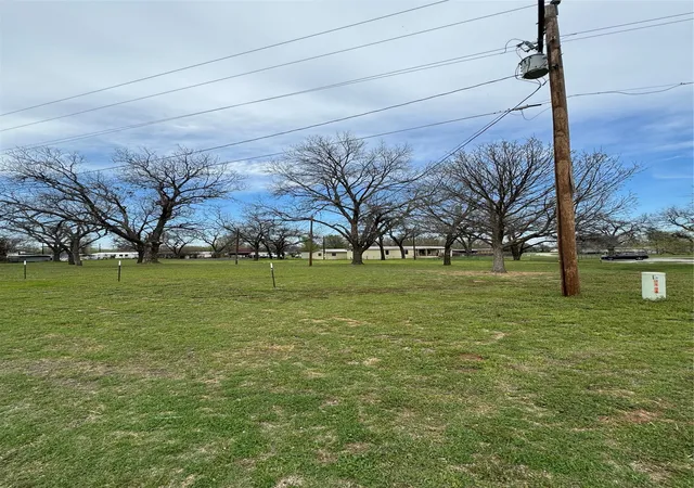 Photo 1 of Land for sale at 155 Pawnee Trl, Weatherford, TX 76087 | MLS# 20574326 | Listing updated on 2026-08-02
