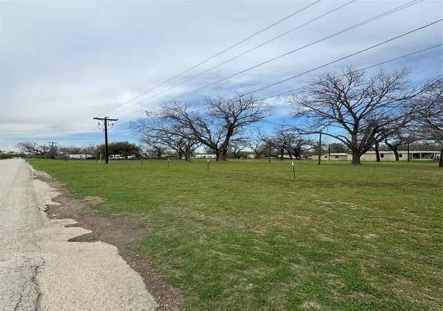 Photo 2 of Land for sale at 155 Pawnee Trl, Weatherford, TX 76087 | MLS# 20574326 | Listing updated on 2026-08-02