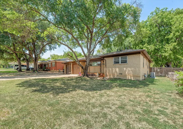Photo 2 of Sale Pending at 4709 Nadine Dr, Haltom City, TX 76117 | MLS# 20688959 | Listing updated on 2026-07-31