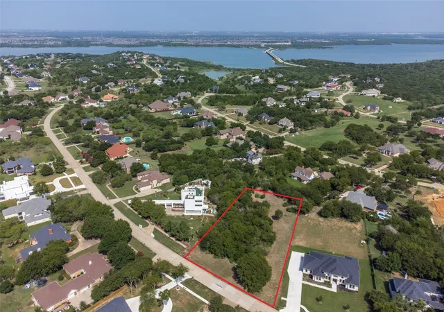 Photo 1 of Land for sale at 2837 S Lakeview Dr, Cedar Hill, TX 75104 | MLS# 20701035 | Listing updated on 2026-07-31