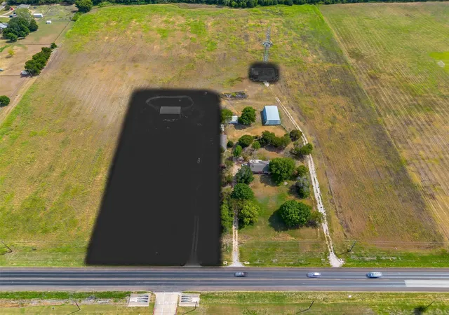 Photo 3 of Land for sale at 727 E Ovilla Rd, Red Oak, TX 75154 | MLS# 20702256 | Listing updated on 2026-09-15