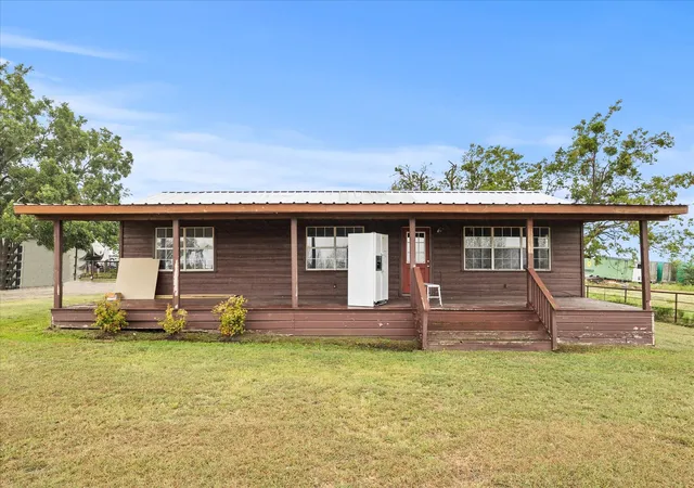 Photo 4 of Single family home for sale at 555 Cornelius Rd, Rockwall, TX 75087 | MLS# 20731116 | Listing updated on 2026-09-10