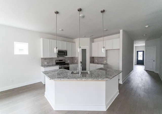 Photo 4 of Single family home for sale at 2213 Ridgecrest Ln, Sherman, TX 75092 | MLS# 20737242 | Listing updated on 2026-09-08